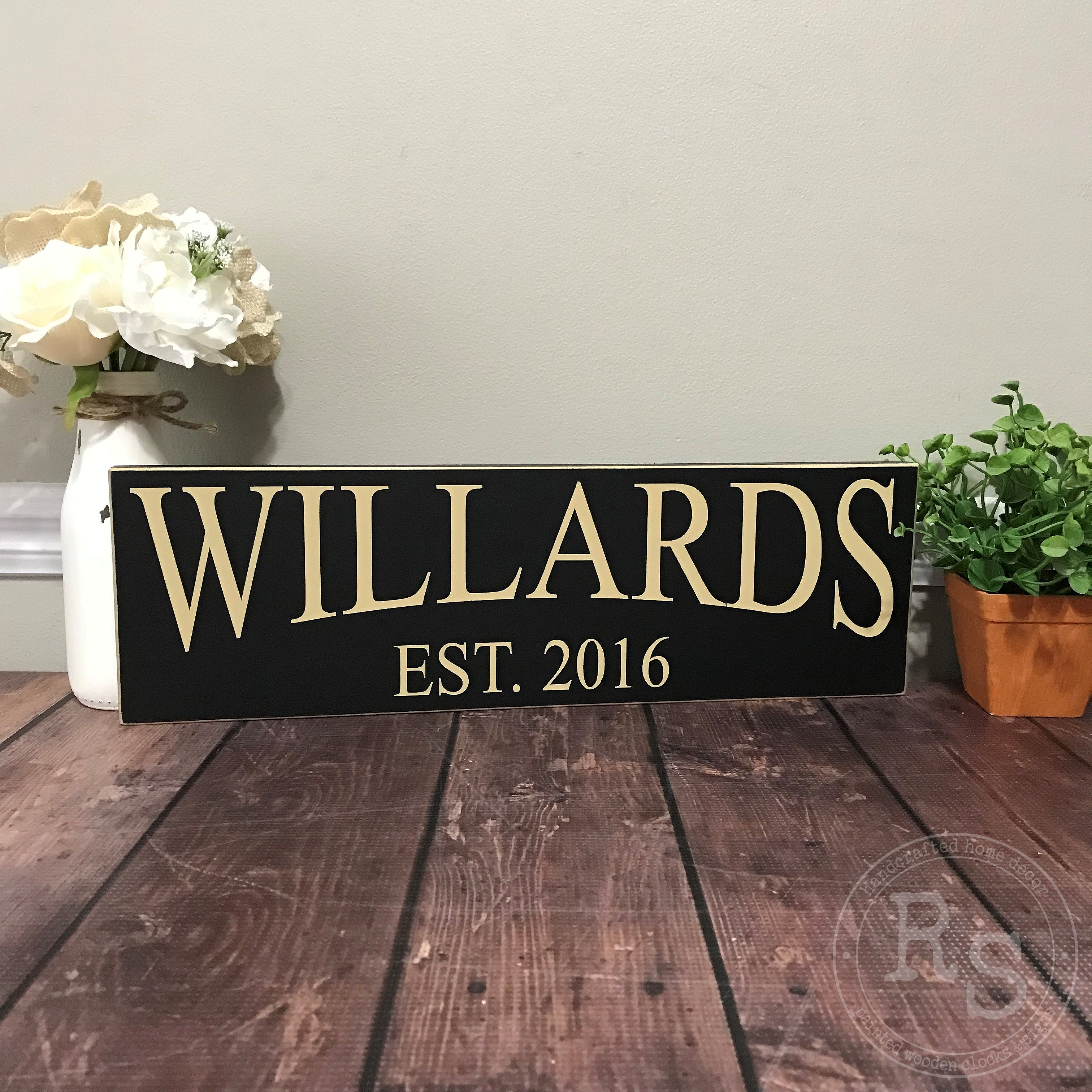 Family Name Sign RS-320